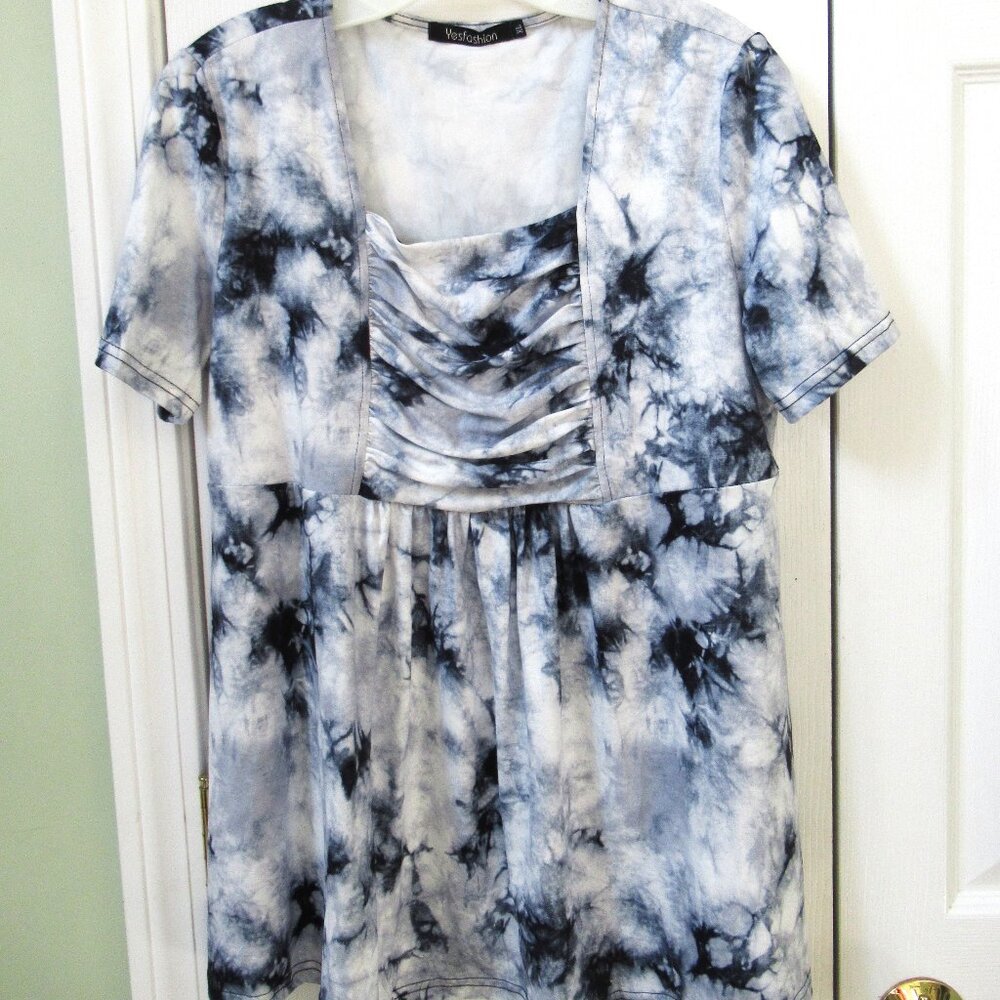 ladies size XL YesFashion blue tie dye short sleeve shirt